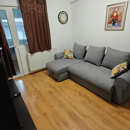 Yolo Apartment *